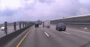 山西高速交警五支队：高速爆胎太惊险 安全驾驶很关键！| 典型案例