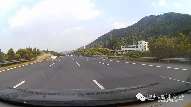 高速爆胎车上路怎么办_车爆胎在高速上_高速上面爆胎