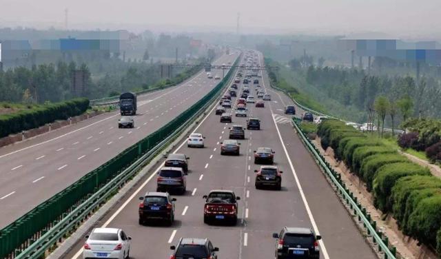 高速车没油交警怎么处罚_高速路车子没油怎么处理_车子在高速没有油了怎么办